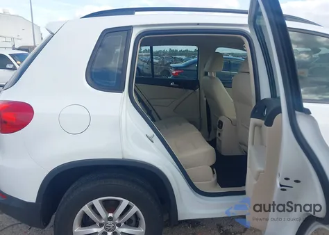 2017 Volkswagen Tiguan 2.0T/2.0T S из США, поврежденный, VIN WVGAV7AX7HK026715